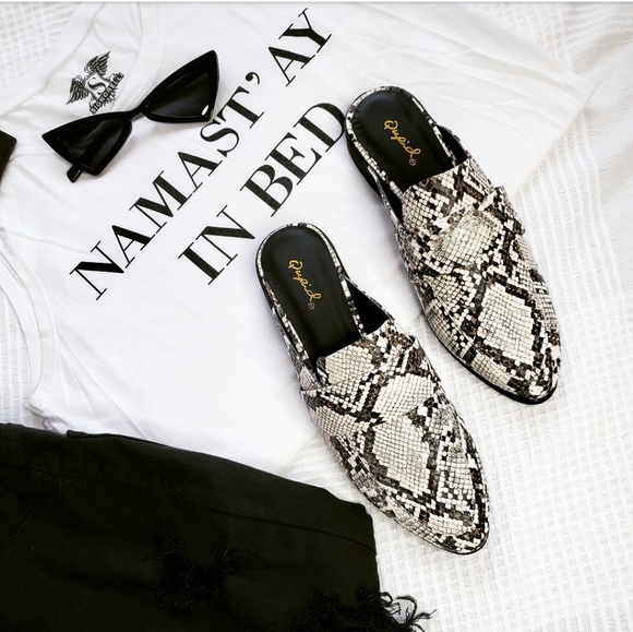 🆕️//The Ryan// snake mule flat - Picture 3 of 7